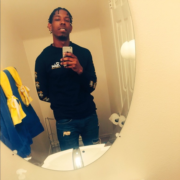 Meet your Posher, Xavier - Picture 1 of 1